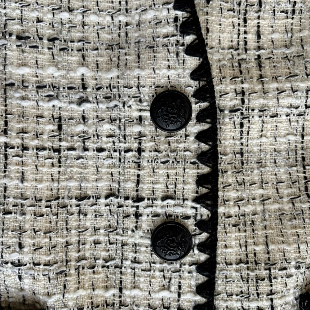 Talbots Ivory and Black Tweed Blazer - Picture 4 of 8